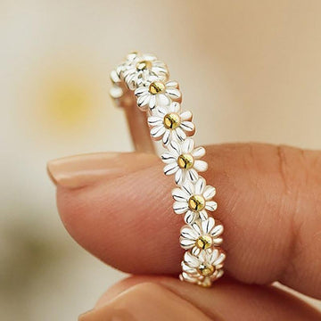 Silver Enamel Daisy Ring