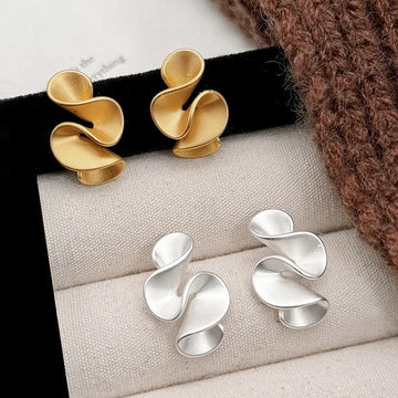 18K Gold & Silver Flower Earrings
