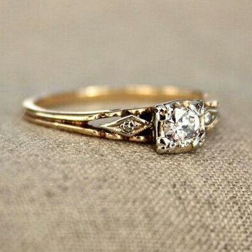Fine Vintage Gold Zirconia Ring